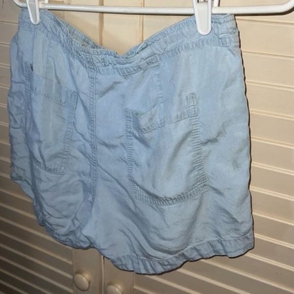 Gap size 8 chambray shorts - Picture 4 of 4